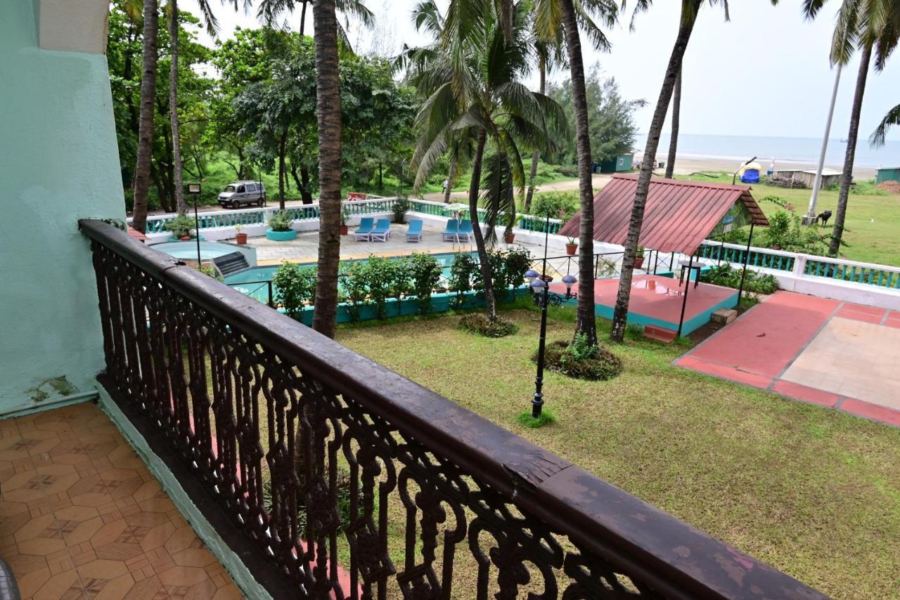 Swimsea Beach Resort, A Beach Property Panaji Buitenkant foto